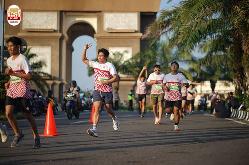 Race photo from Kediri Half Marathon 2024
