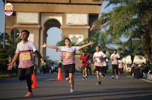 Race photo from Kediri Half Marathon 2024
