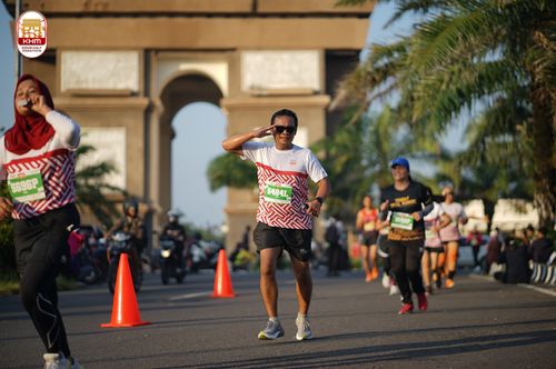 Race photo from Kediri Half Marathon 2024