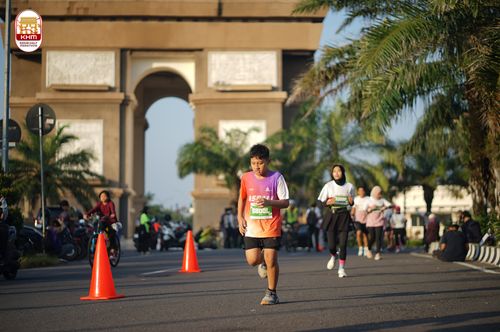 Race photo from Kediri Half Marathon 2024