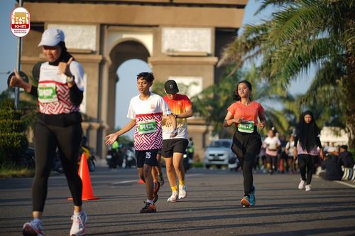 Race photo from Kediri Half Marathon 2024