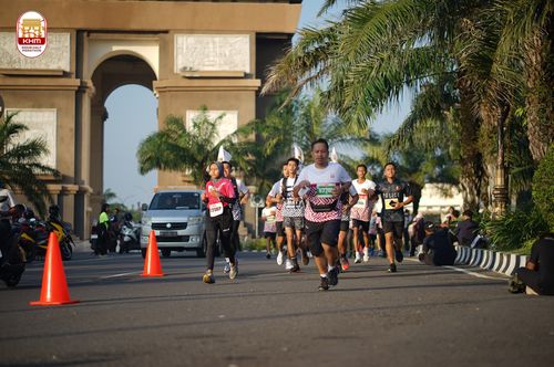 Race photo from Kediri Half Marathon 2024