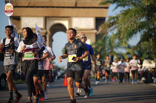 Race photo from Kediri Half Marathon 2024