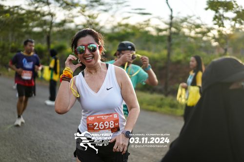 Race photo from Arutmin Borneo Run 2024
