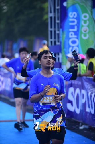 Race photo from Isoplus Run 2024 Surabaya