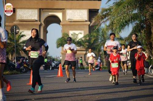 Race photo from Kediri Half Marathon 2024