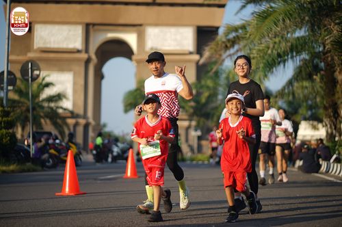 Race photo from Kediri Half Marathon 2024