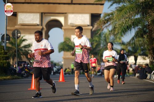 Race photo from Kediri Half Marathon 2024