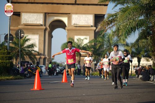 Race photo from Kediri Half Marathon 2024