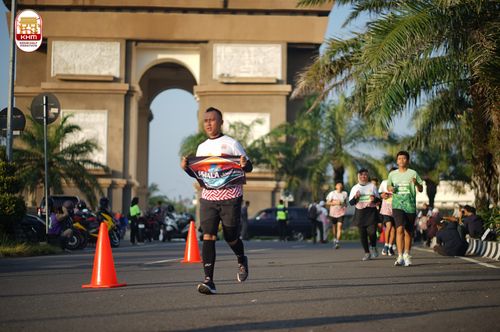 Race photo from Kediri Half Marathon 2024