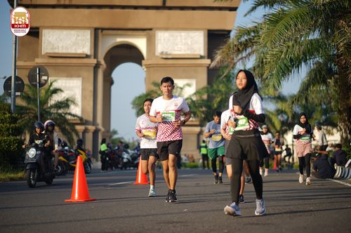Race photo from Kediri Half Marathon 2024