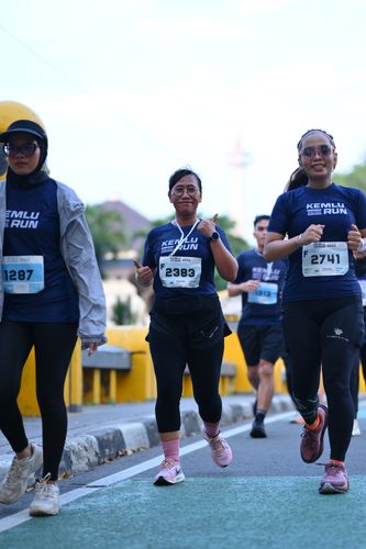 Race photo from KEMLU RUN 2025