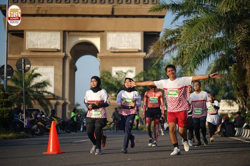 Race photo from Kediri Half Marathon 2024