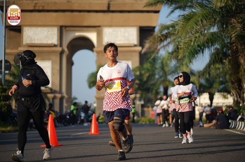 Race photo from Kediri Half Marathon 2024
