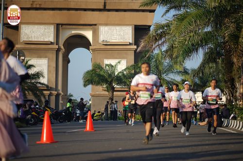 Race photo from Kediri Half Marathon 2024