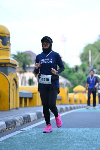 Race photo from KEMLU RUN 2025