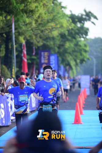 Race photo from Isoplus Run 2024 Surabaya