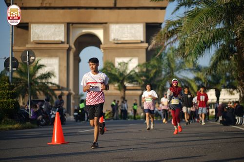 Race photo from Kediri Half Marathon 2024