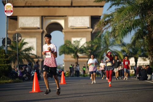 Race photo from Kediri Half Marathon 2024