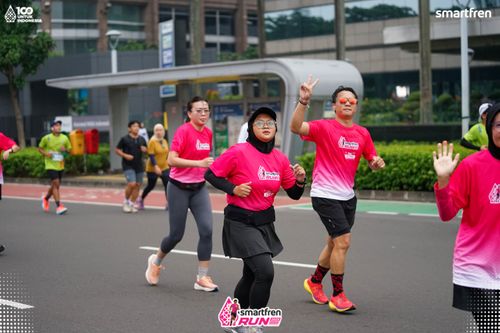 Race photo from Smartfren Run 2025 Vibes