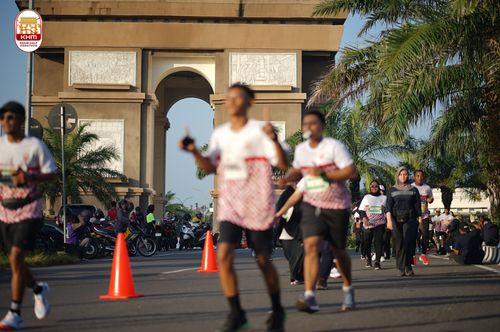 Race photo from Kediri Half Marathon 2024