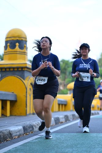 Race photo from KEMLU RUN 2025
