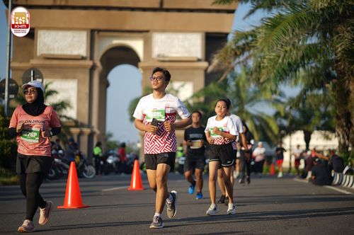Race photo from Kediri Half Marathon 2024