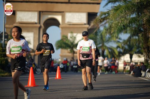 Race photo from Kediri Half Marathon 2024