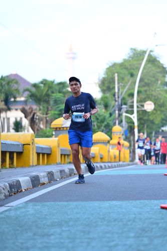 Race photo from KEMLU RUN 2025