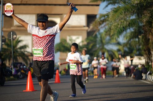 Race photo from Kediri Half Marathon 2024