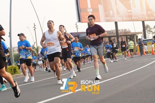 Race photo from ISOPLUS RUN 2025 - JAKARTA