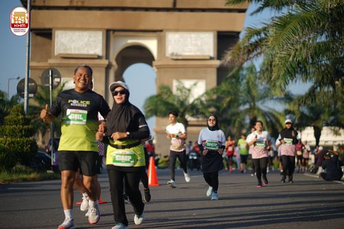 Race photo from Kediri Half Marathon 2024