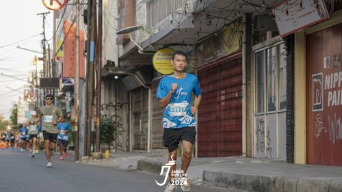 Race photo from Jabar Run 10K 2024