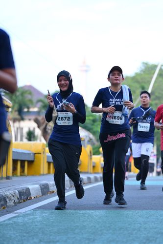 Race photo from KEMLU RUN 2025