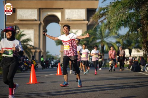 Race photo from Kediri Half Marathon 2024