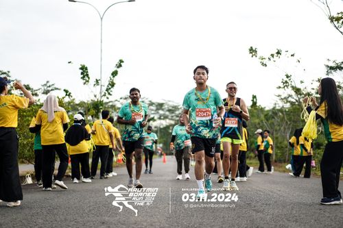 Race photo from Arutmin Borneo Run 2024