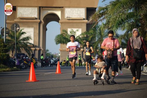 Race photo from Kediri Half Marathon 2024