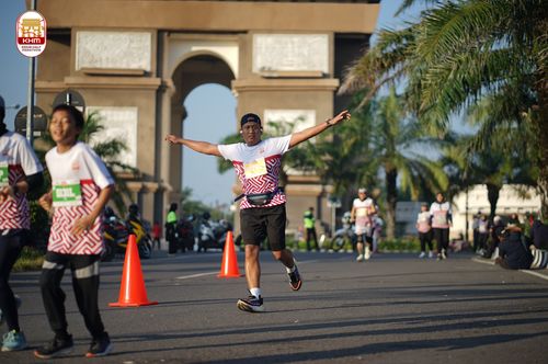 Race photo from Kediri Half Marathon 2024