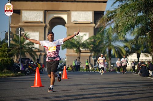 Race photo from Kediri Half Marathon 2024