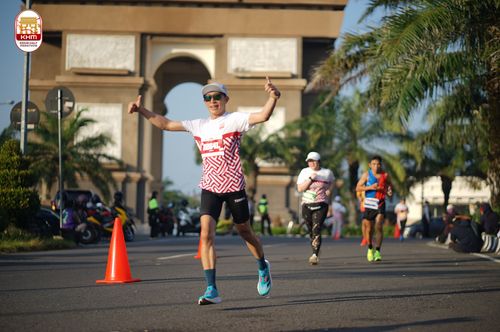 Race photo from Kediri Half Marathon 2024
