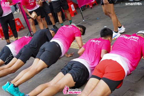 Race photo from Smartfren Run 2025 Vibes