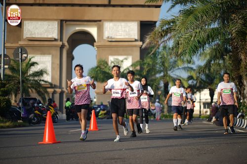 Race photo from Kediri Half Marathon 2024