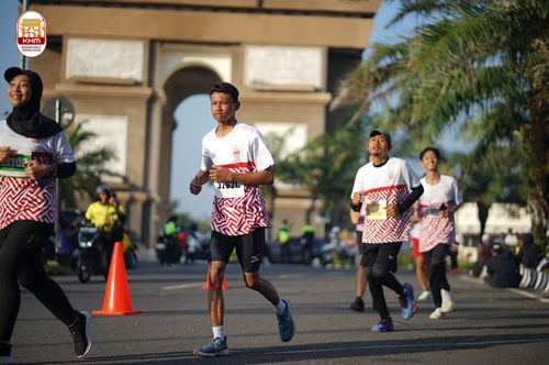 Race photo from Kediri Half Marathon 2024