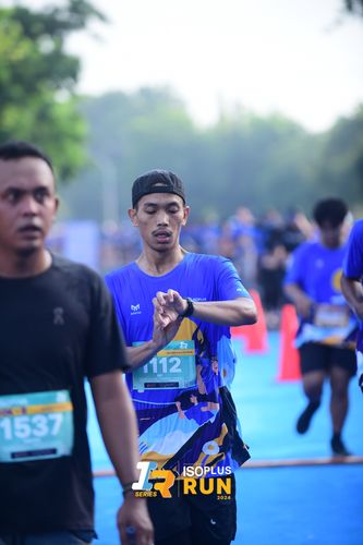 Race photo from Isoplus Run 2024 Surabaya