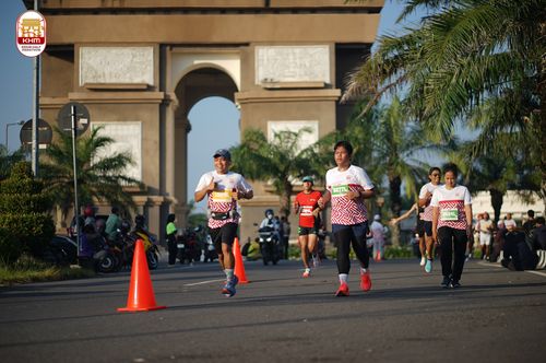 Race photo from Kediri Half Marathon 2024
