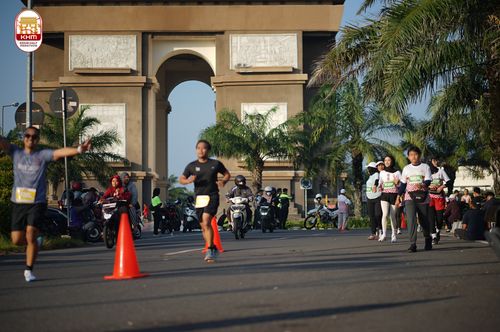 Race photo from Kediri Half Marathon 2024