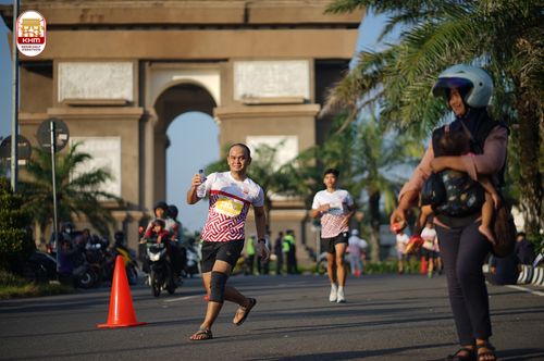 Race photo from Kediri Half Marathon 2024