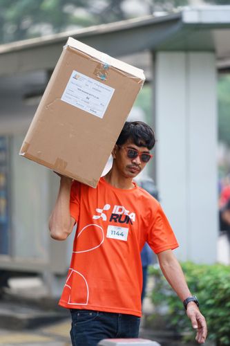 Race photo from NU SKIN RUNNING CLUB
