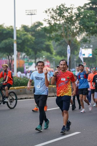 Race photo from NU SKIN RUNNING CLUB
