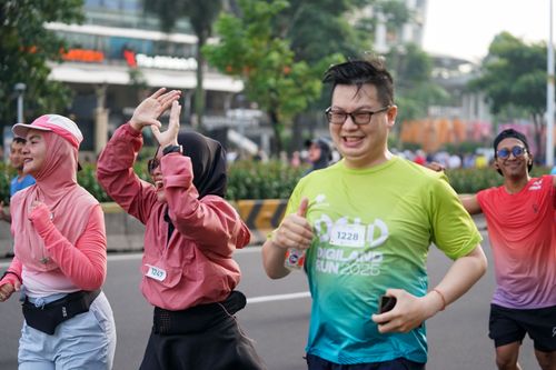 Race photo from NU SKIN RUNNING CLUB